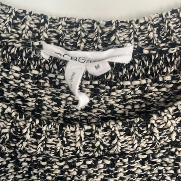 BCBGeneration Women’s Black and White Heathered Sweater Size Medium - Picture 3 of 6